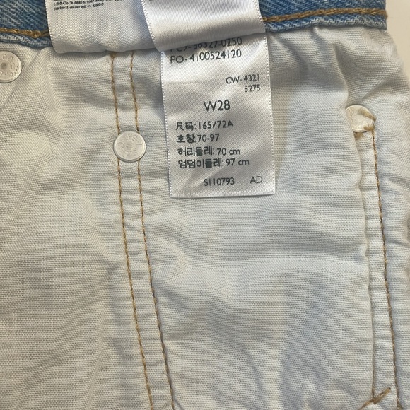 Levi's 501 shorts size 28 - Light Wash - Picture 11 of 11